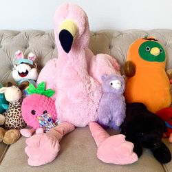Super Cute Lot Of Stuffed Animals/stuffies