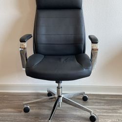 Realspace Modee High-Back Executive Style Chair