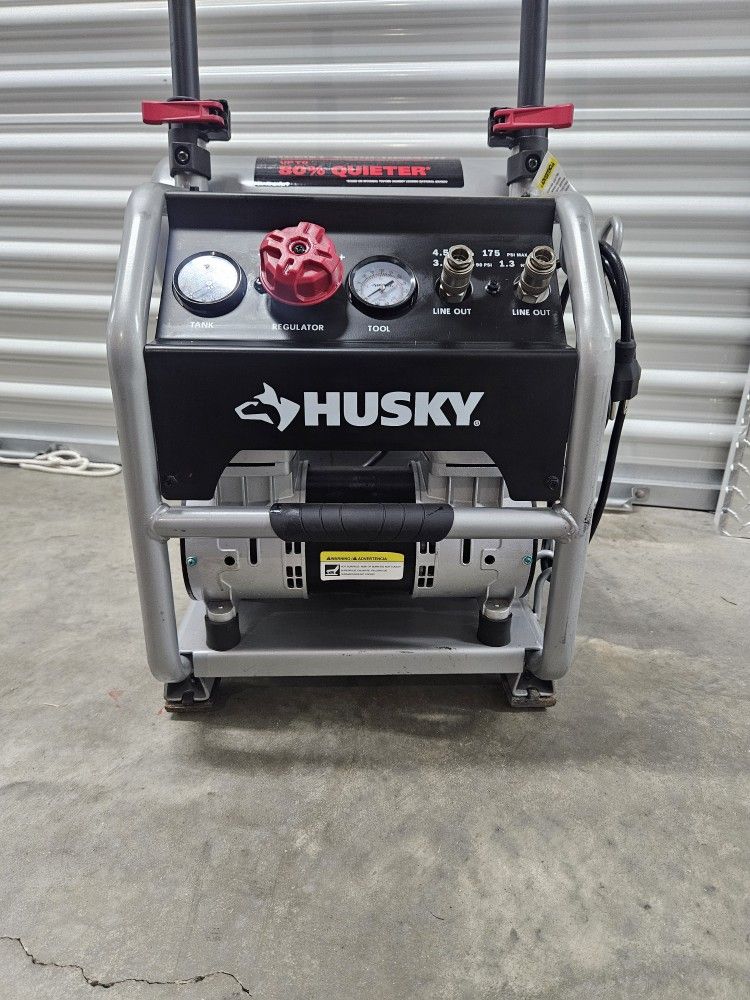 HUSKY 4.5 gallons 175psi compressor