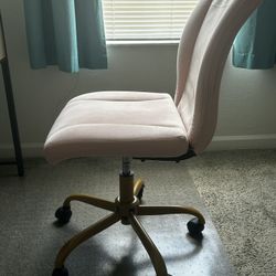 Blush Pink Velvet Chair