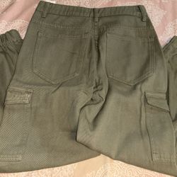 Zara Shorts , Levi’s , Cargos & Etc