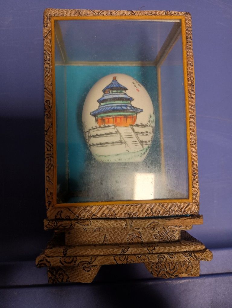 Antique Chinese Painted Egg