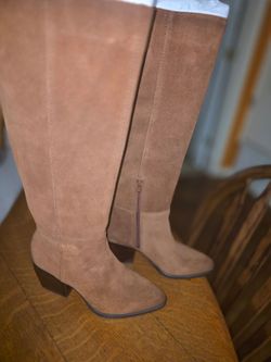 Naturalizer suede knee high boots (color is saddle tan/brown)