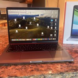 M2 MacBook Pro 13.3 Inch 