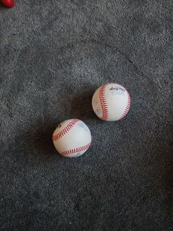 Signed base balls