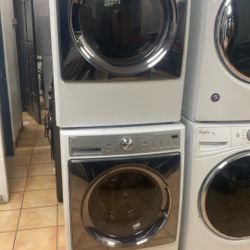 WASHER AND ELECTRIC DRYER 220V