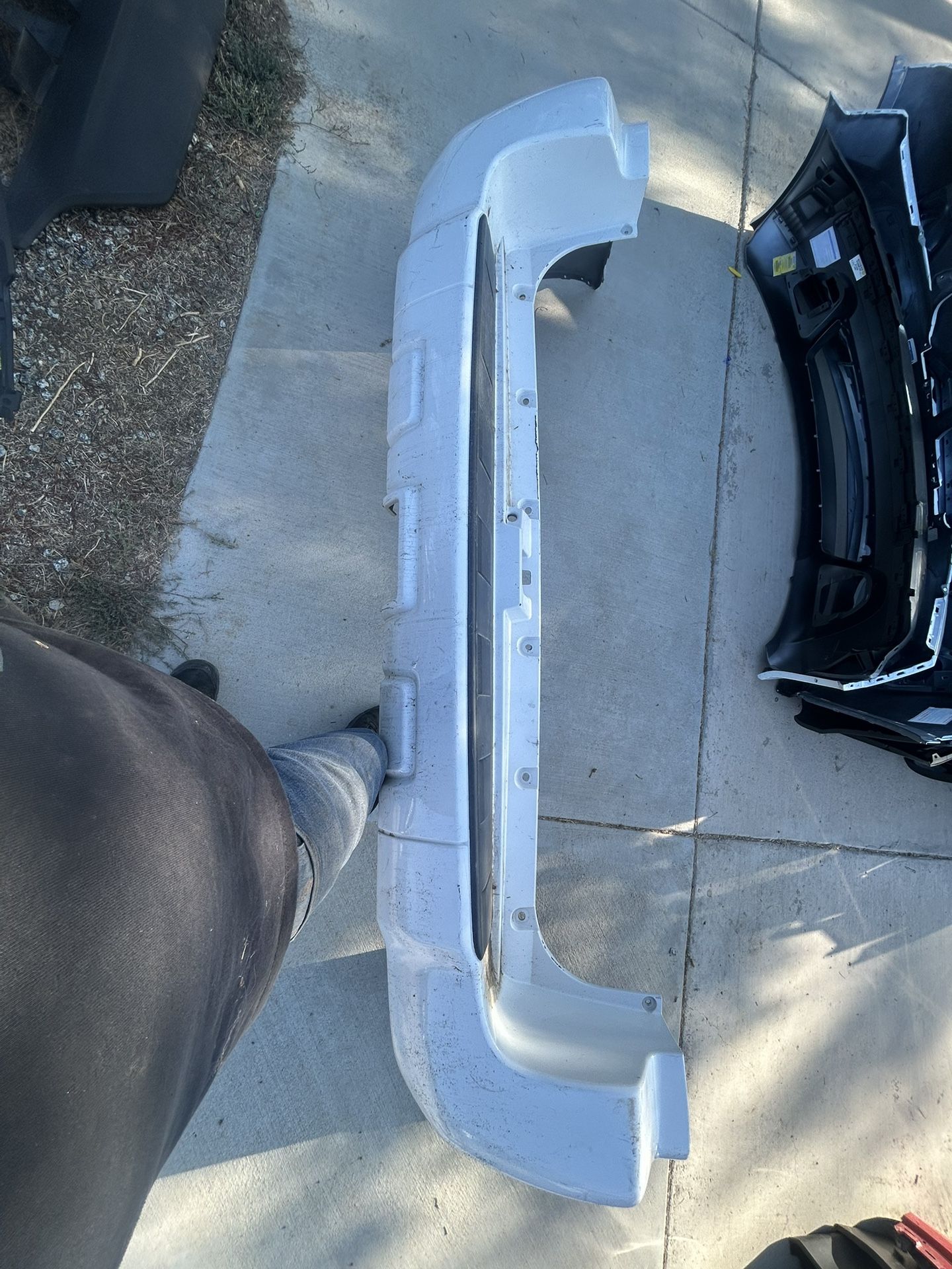 Toyota 4runner 2006 and 2007 and 2008 and 2009 rear bumper
