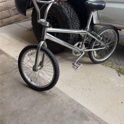 BMX Free Agent Bike 