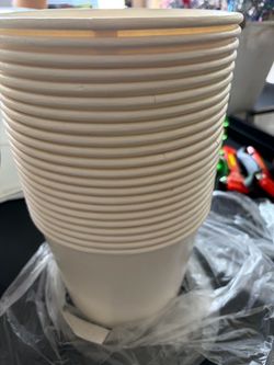 20 White Disposable Paper buckets / 24 plastic buckets