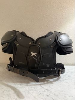 YOUTH SMALL Xenith Flyte 2 Football Shoulder Pads