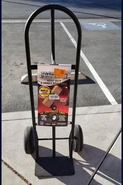 Milwaukee 800 lb. Capacity D-Handle Hand Truck