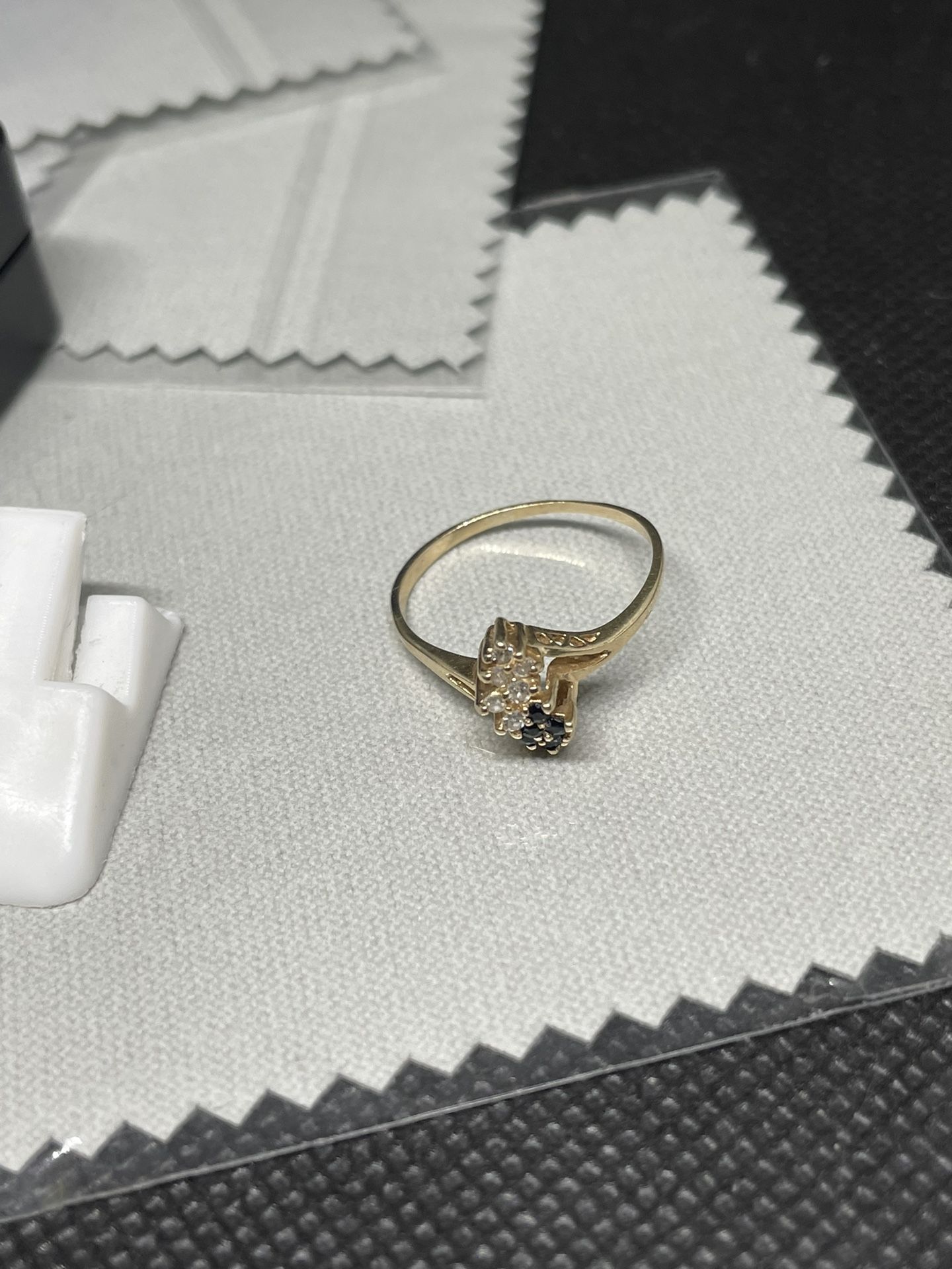 10k Gold Real Diamond Ring 