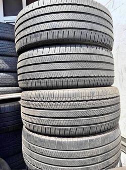 235/45/18 Michelin Selling a set of 4 tires in excellent condition 🫡