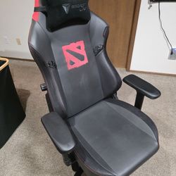 Secretlab TITAN Gaming Chair (DOTA 2)