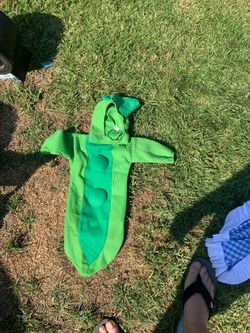 Lil pea baby size 0-6months