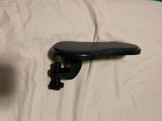 Arm rest for computer desk