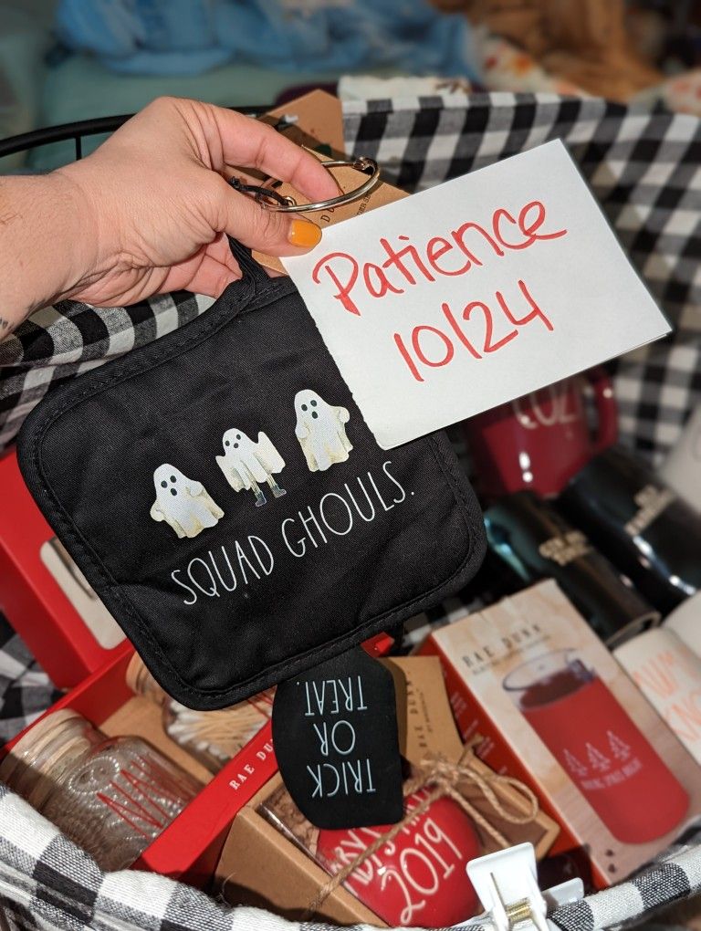 Rae Dunn Squad Goals Pot Holder And Spatula Set