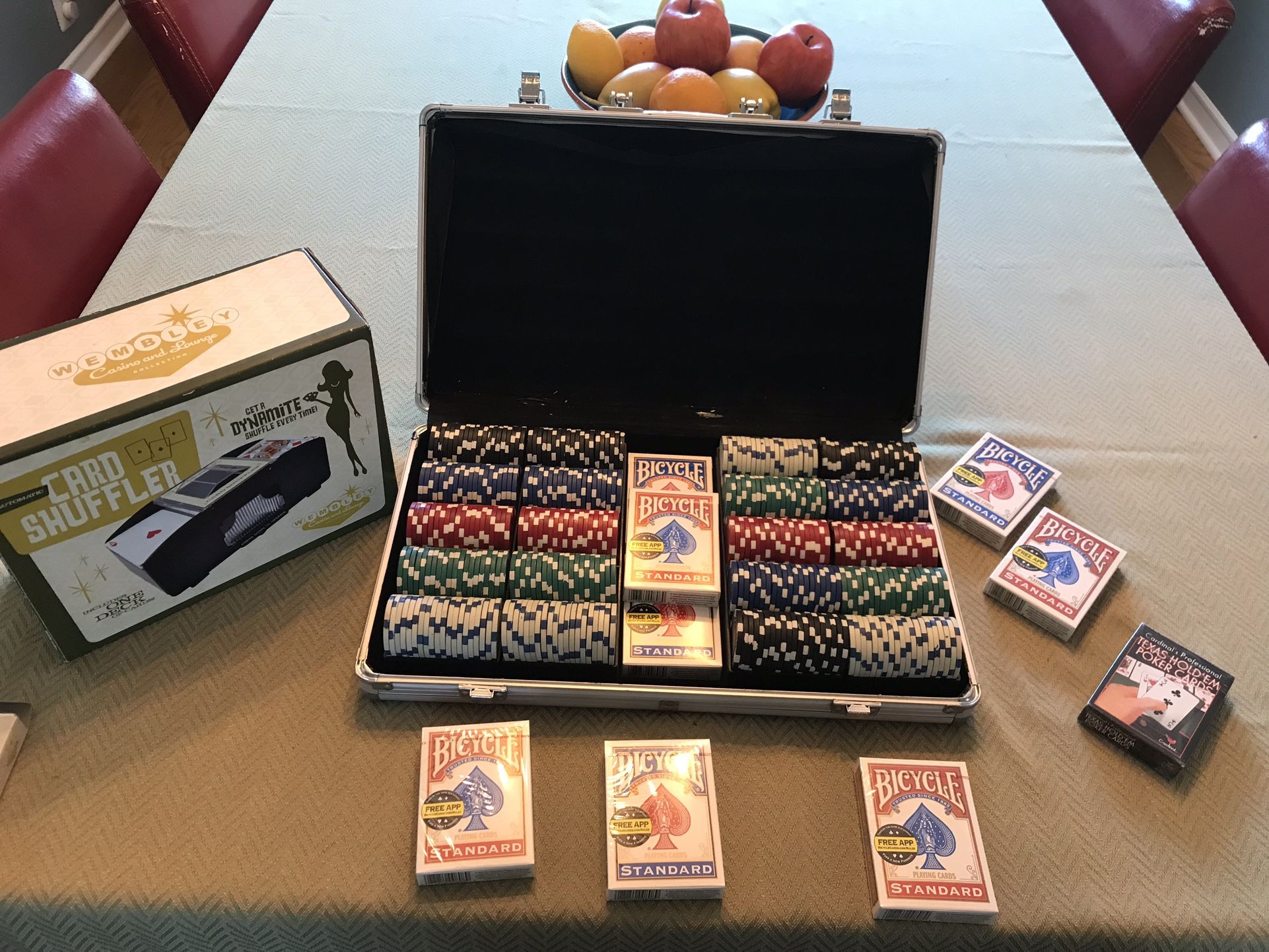 Poker Chips Set 400 With Card Shuffler And 8 Packs Of Cards (5 Packs Unopened)
