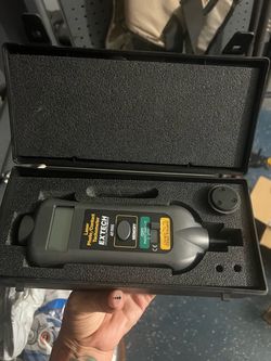 Extech Laser Photo/Contact Tachometer – Model 461995 Extech Instruments laser photo/contact tachometer for measuring RPM and surface speed. Includes t