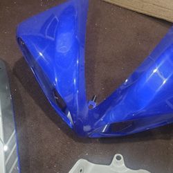 2011 Yamaha R1 Fairing Parts With Light Damage - Fits 09-11  Yamaha R1