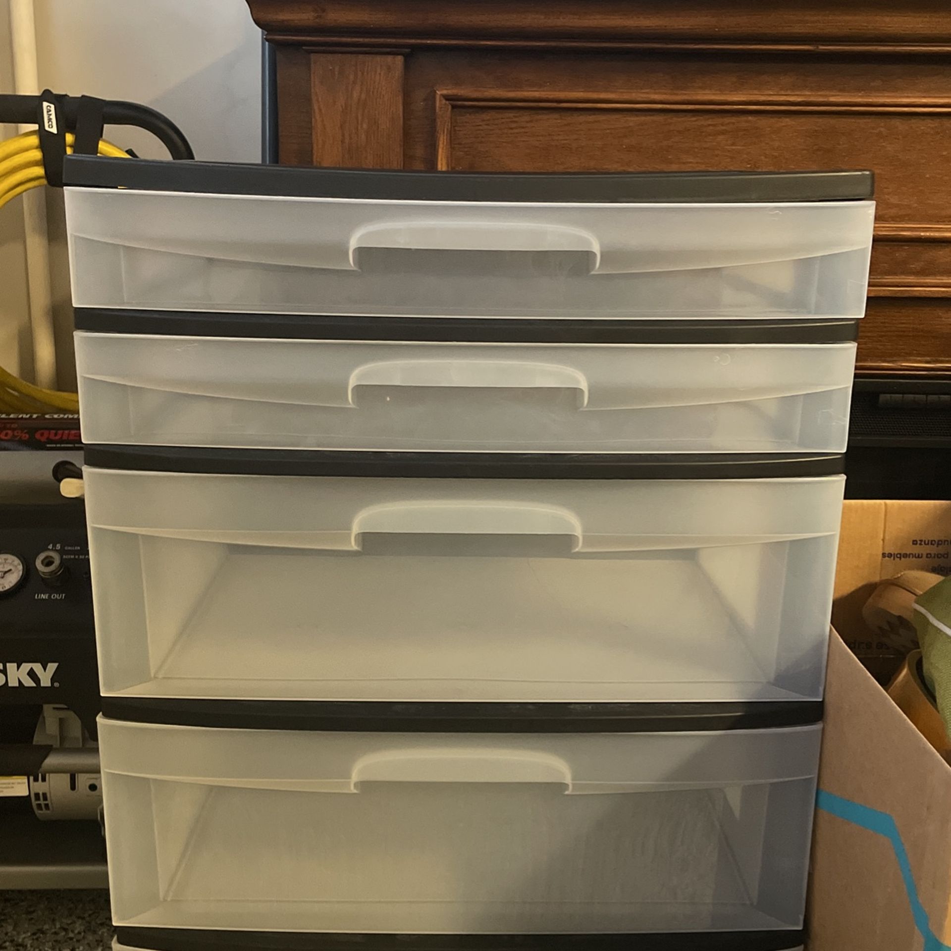 Sterilite Plastic 5 Drawer Wide Tower Black