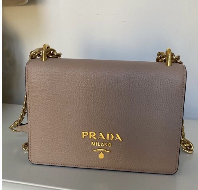 Authentic Prada Saffiano Lux Large Promenade Cammeo Taupe Tote Bag for Sale  in Los Angeles, CA - OfferUp