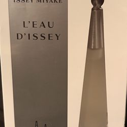 Issy Miyake for women