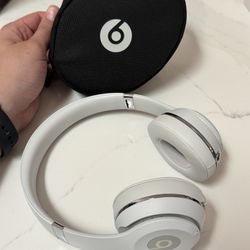 Beats Solo 3 Headphones