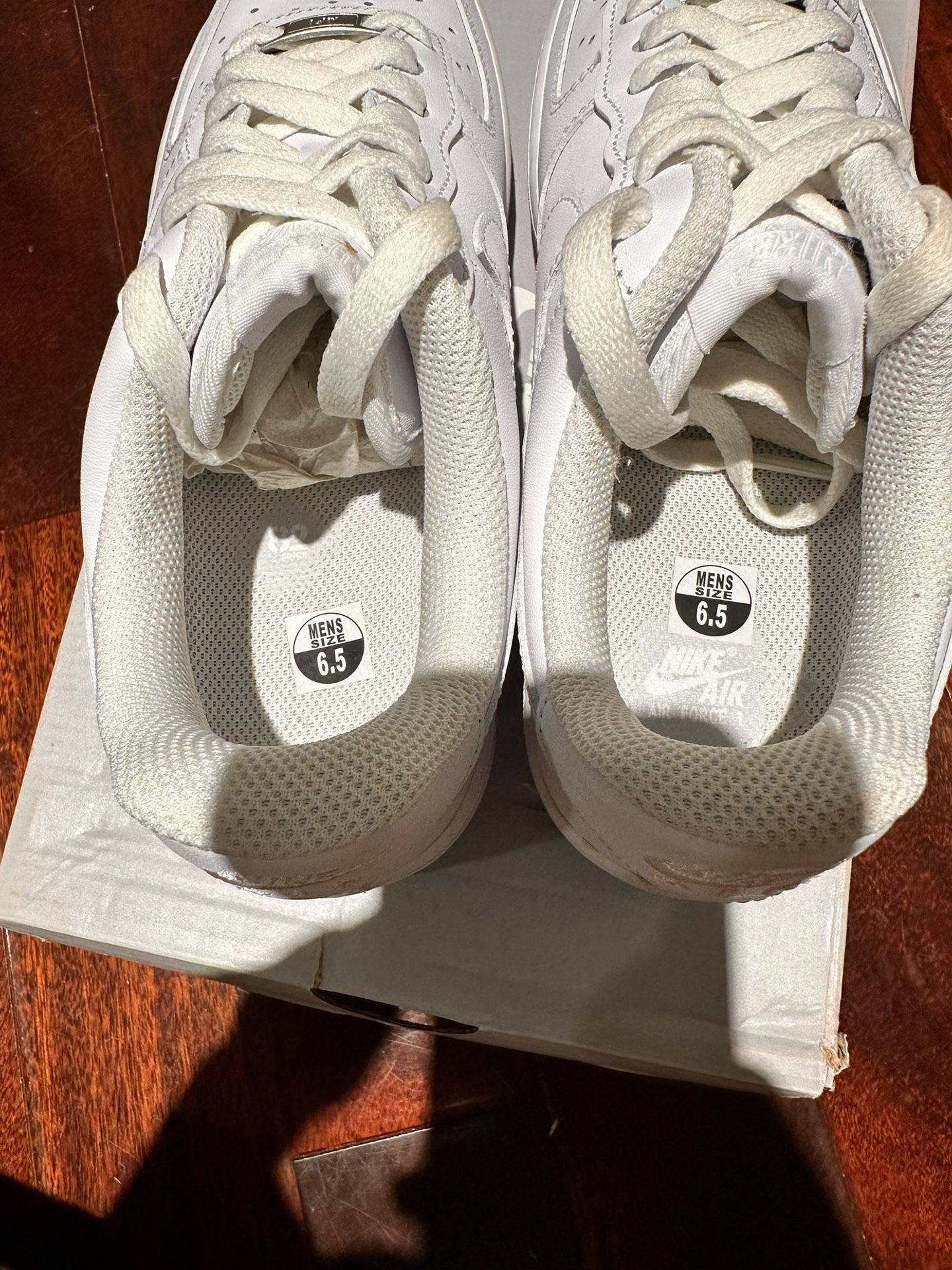 Nike AF1  display picture 1