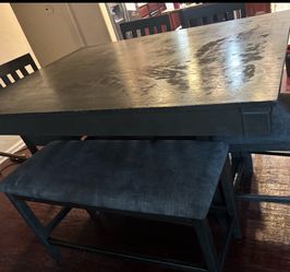 Kitchen table