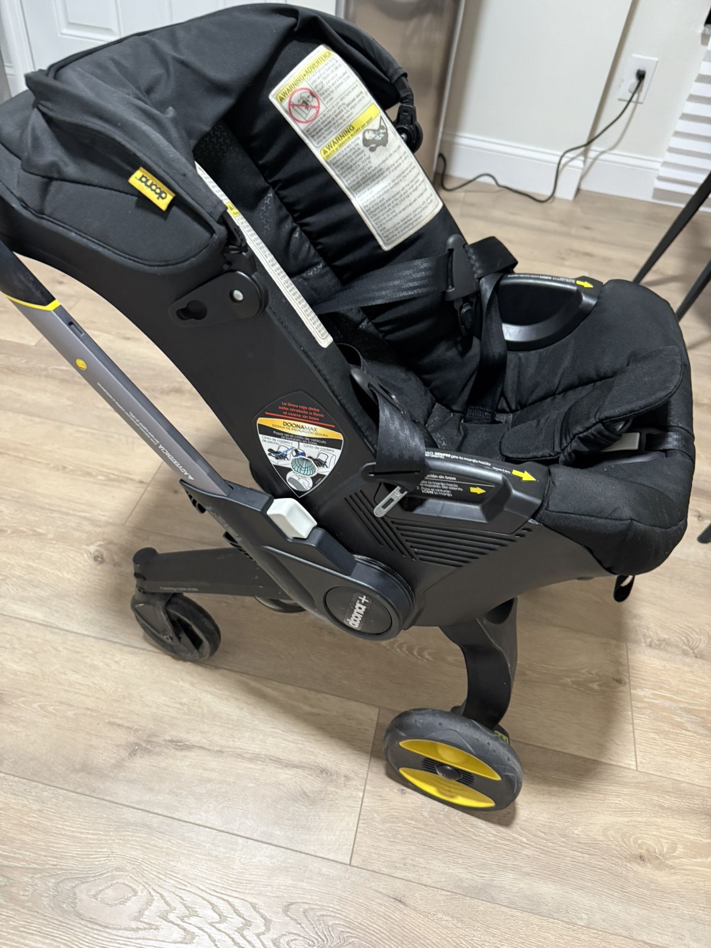 Doona Stroller/ Car seat
