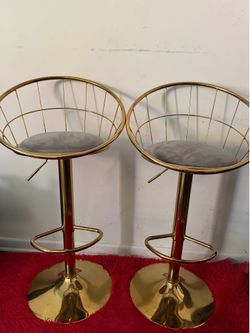 BAR STOOL SET OF 2 FOR SALE ( GOLD )