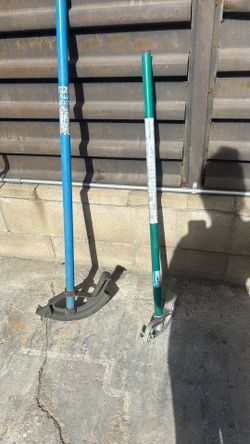 Pipe bender