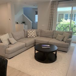 Great Condition Grey Sectional Sofa 