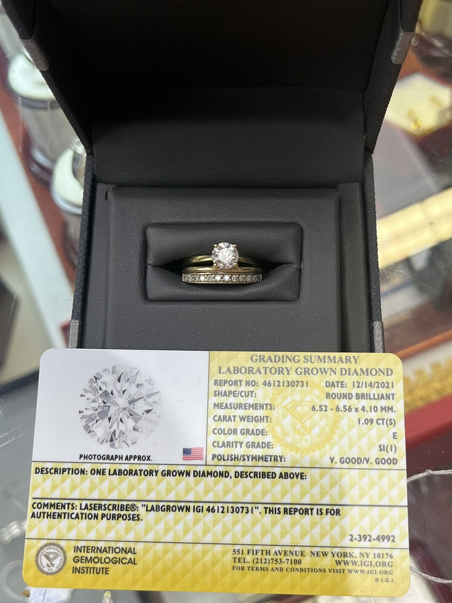 10k Lab Diamonds Ring