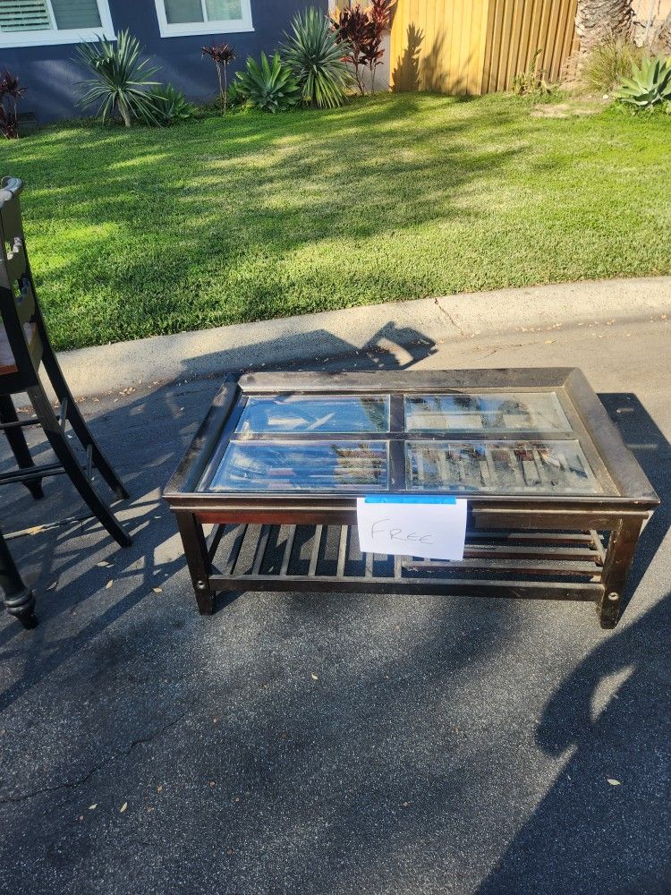 Free Dining Table With 3 Chairs And A Coffee Table