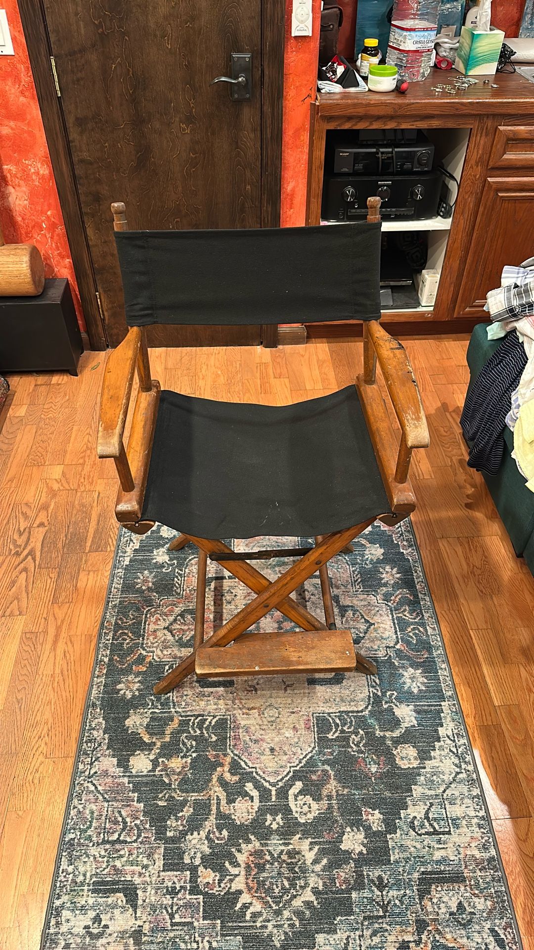 Authentic Hollywood Folding Directors Share