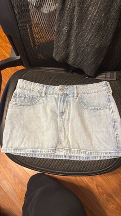 Hollister Jean skort light wash - Size 6