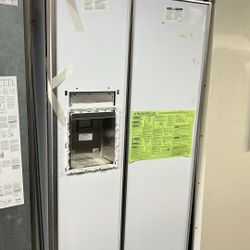 NEW OPEN BOX GE MONOGRAM 36”WIDE PANEL READY 