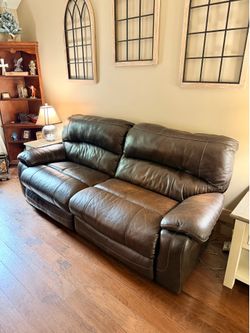 Dual Power Reclining Couch