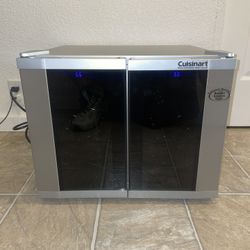 Cuisinart private reserve wine cellar (CWC-1200DZ)