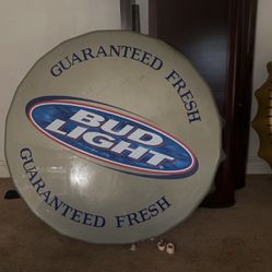 Bud Light And Budweiser Bottle Caps For Display 