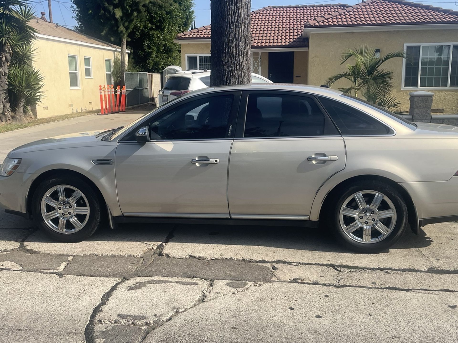 2009 Ford Taurus