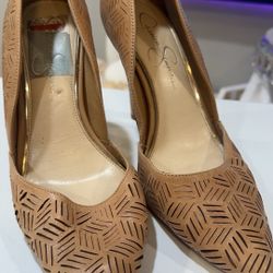 Jessica Simpson Heels Ladies Size 8 Camel Color 