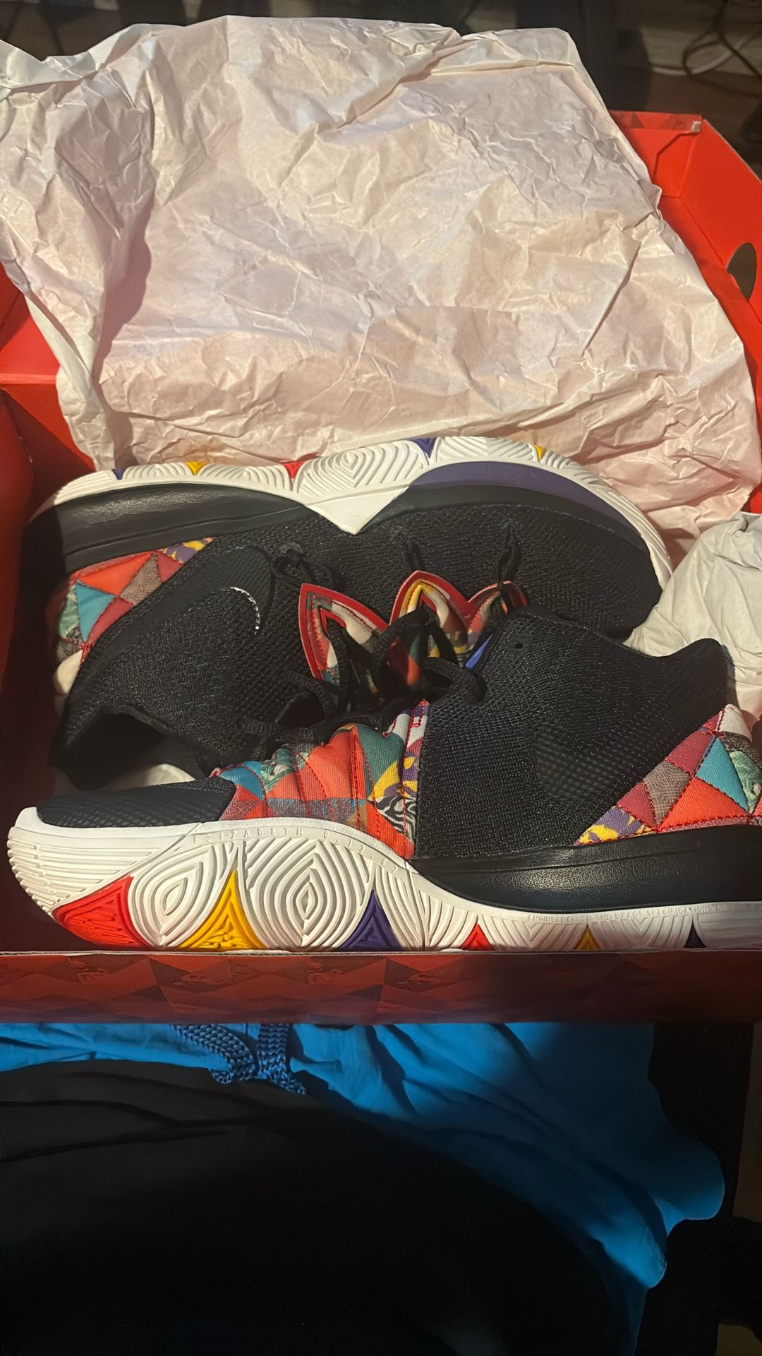 Kyrie Irving 5 Chinese’s New Year 7.5boys size 