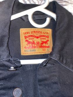 Levi’s black jacket sz Large fits like Medium 30