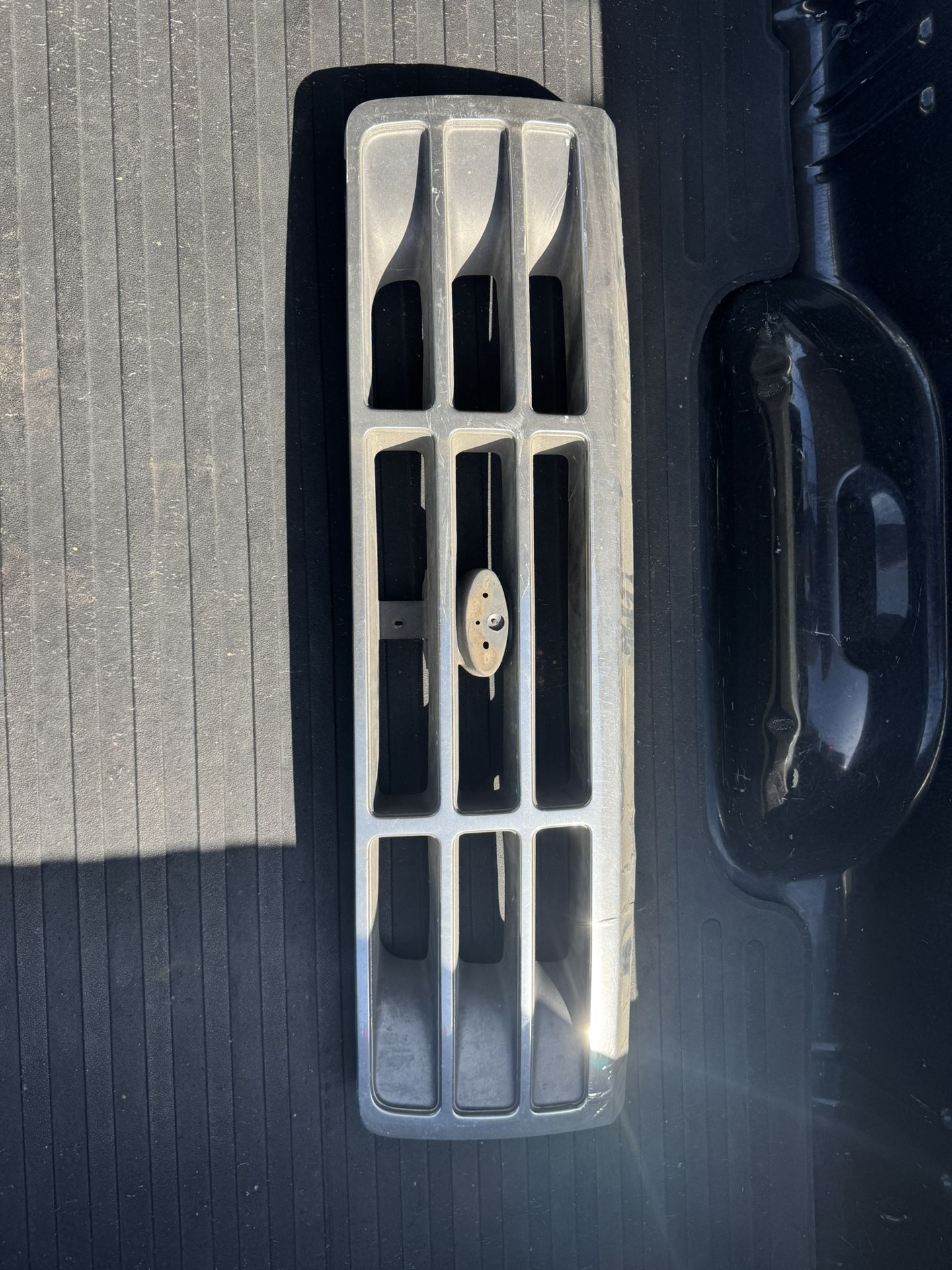 1995 ford f-150 grille