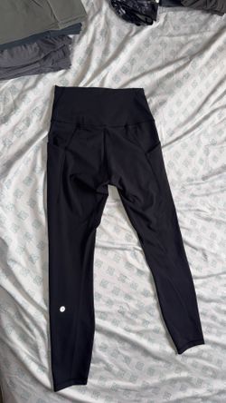 Lululemon Size 6 Largo En Buena Condición Con Bolsas A Los Lados