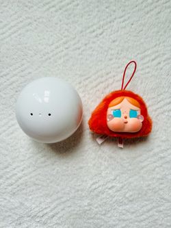 popmart molly factory crybaby crying babe vinyl plush pendant - ginger