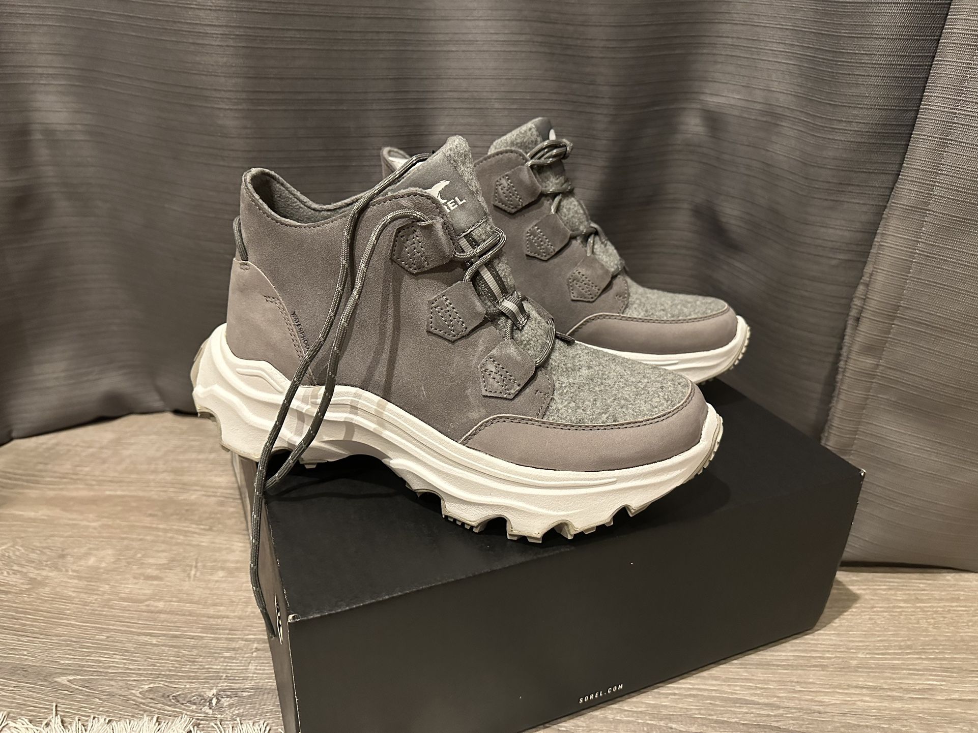 Women’s Grey dSorel Kinetic Breakthru Caribou Waterproof boots